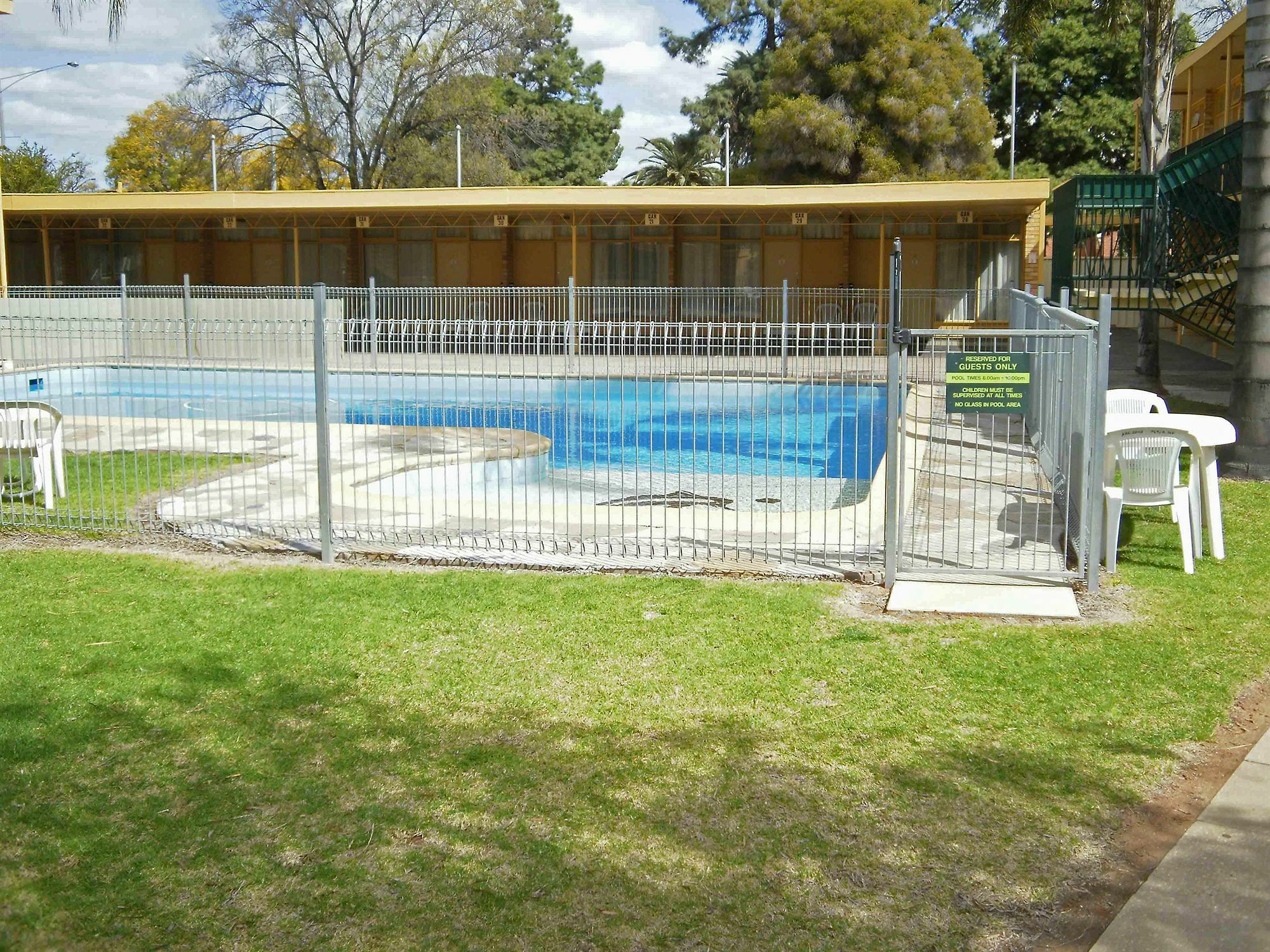 Karama Motor Inn Mildura Exteriör bild